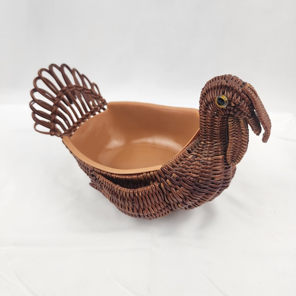 Vintage 1983 Wicker Thanksgiving Turkey Bird Basket w Liner‎ Farmhouse Table 9x6 - Picture 3 of 5